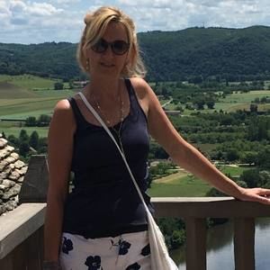 Meet your Posher, Valerie